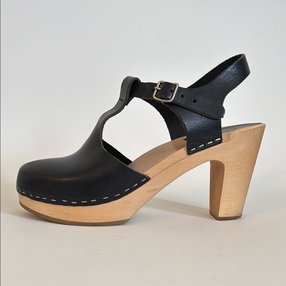 Swedish Hasbeens T-Strap Sky High Black Platform Mary Jane Heels 39/9